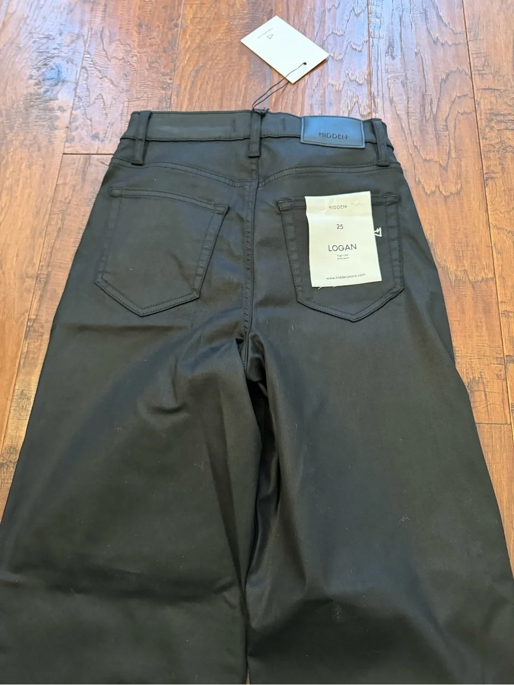 NWT Hidden Logan High Rise Dad Stretch Jeans